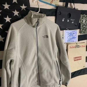 Women's north face fleece size M